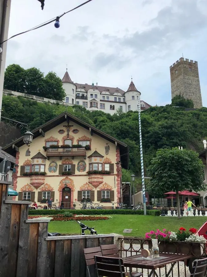 Wolfˋs Apartment Neubeuern